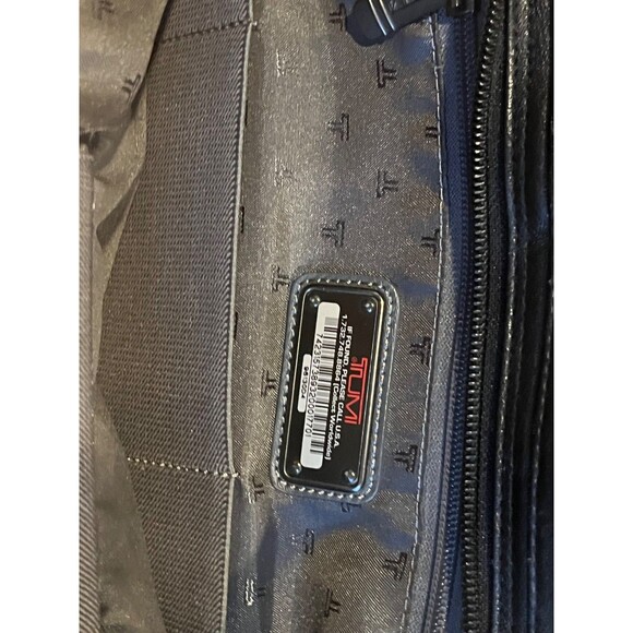 Vintage Tumi Leather Briefcase 96130D4 Messenger Bag 90s Executive Career Wear - Picture 10 of 16